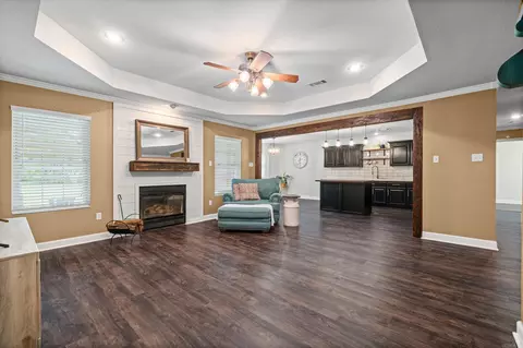 Living - 112 Mildred Ln, Beebe, AR 72012 photo 2 of 2