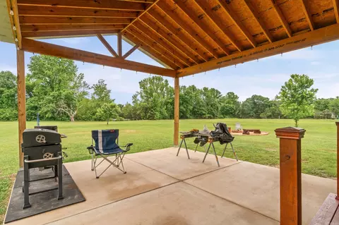 Exterior - 112 Mildred Ln, Beebe, AR 72012 photo 6 of 8