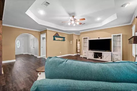 Entry Way - 112 Mildred Ln, Beebe, AR 72012 photo 1 of 1