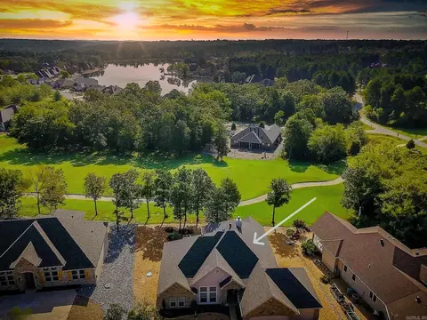 2 Algeciras Ln, Hot Springs Village, AR 71909