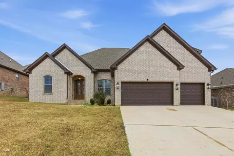 17105 Willow Creek Dr, Sherwood, AR 72120