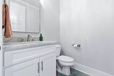 Bath - 813 Belle Grove Loop, Benton, AR 72019 photo 1 of 10