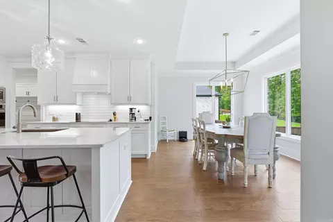 Dining - 813 Belle Grove Loop, Benton, AR 72019 photo 1 of 3