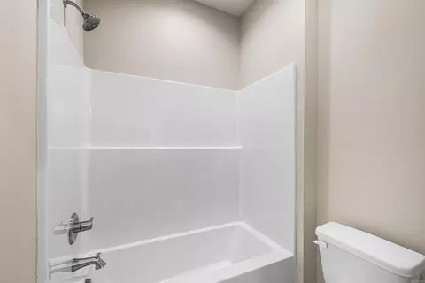 Bath - 742 Grand Valley Loop, Austin, AR 72007 photo 7 of 7