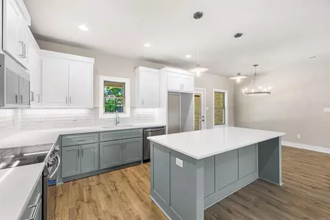 Kitchen - 742 Grand Valley Loop, Austin, AR 72007 photo 1 of 3