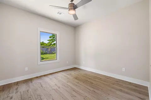 Bedroom - 742 Grand Valley Loop, Austin, AR 72007 photo 4 of 8