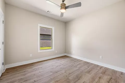 Bedroom - 742 Grand Valley Loop, Austin, AR 72007 photo 2 of 8