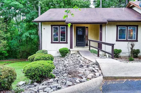24 Lindsay Ln, Hot Springs Village, AR 71909