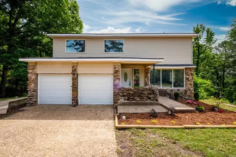 8025 Danwood Dr, Little Rock, AR 72204