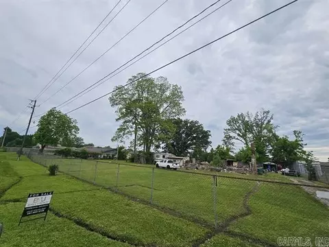 5531 Roundtop Dr, Sherwood, AR 72120