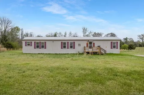 6136 N Highway 29 Hwy, Blevins, AR 71825