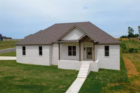 101 Barton St, Beebe, AR 72012