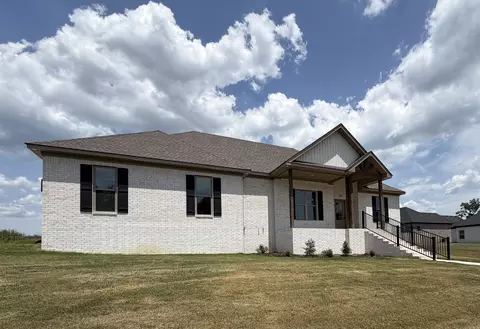 Exterior - 101 Barton St, Beebe, AR 72012 photo 4 of 5