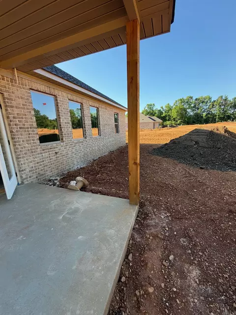 Exterior - 102 Fitzgerald Dr, Benton, AR 72015 photo 3 of 4