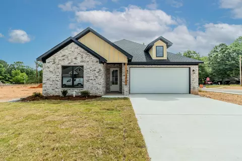 109 Fitzgerald Dr, Benton, AR 72015