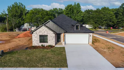 109 Fitzgerald Dr, Benton, AR 72015