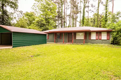 216 Mary Jane Cir, Monticello, AR 71655