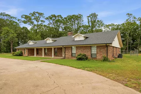 38 Garrett Ln, Greenbrier, AR 72058