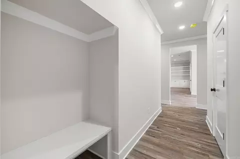 Entry Way - 1237 Curlin Ct, Searcy, AR 72143 photo 4 of 5