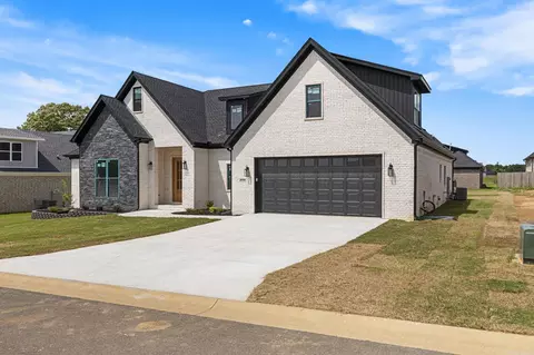 Exterior - 1237 Curlin Ct, Searcy, AR 72143 photo 5 of 5