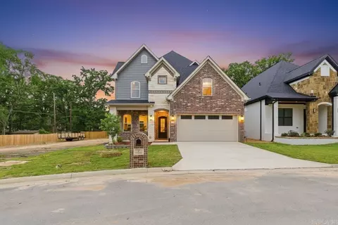 7 Oak Glen Ln, Little Rock, AR 72227