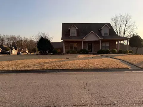 Exterior - 3805 Irby Dr, Conway, AR 72034 photo 2 of 4