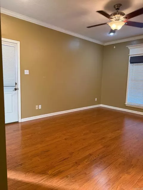 Living - 3805 Irby Dr, Conway, AR 72034 photo 4 of 4