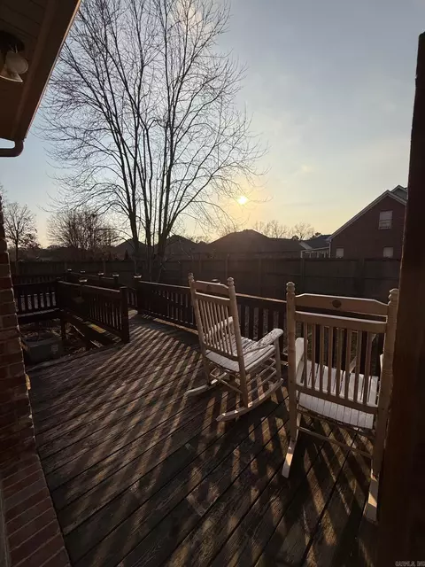 Exterior - 3805 Irby Dr, Conway, AR 72034 photo 3 of 4
