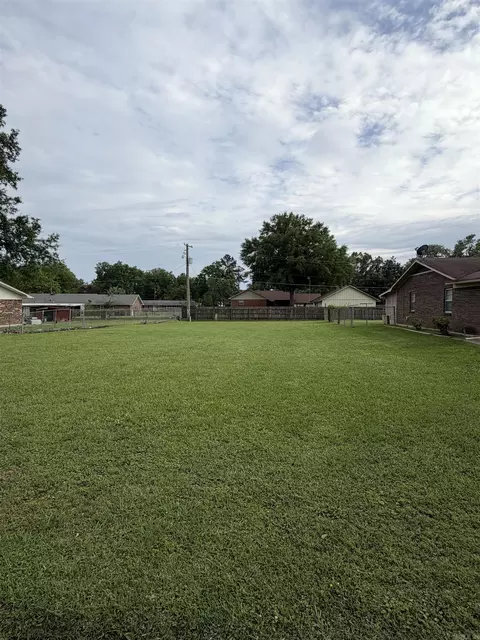 Exterior - 2819 Kimberly Dr, Pine Bluff, AR 71603 photo 4 of 4