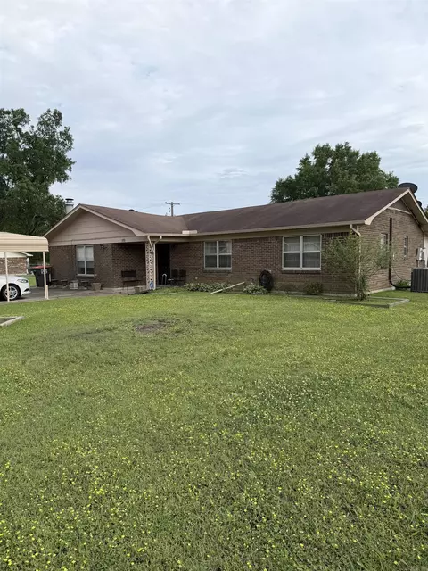 Exterior - 2819 Kimberly Dr, Pine Bluff, AR 71603 photo 2 of 4