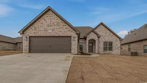2004 N 8 12 St, Paragould, AR 72450