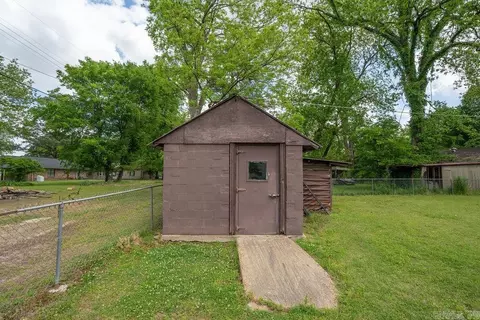 Exterior - 110 W Curran St, Des Arc, AR 72040 photo 11 of 11