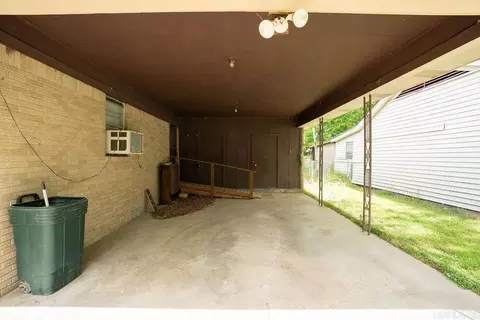 Exterior - 110 W Curran St, Des Arc, AR 72040 photo 5 of 11