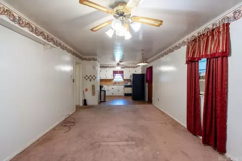 Living - 110 W Curran St, Des Arc, AR 72040 photo 3 of 4