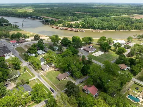View/Area - 110 W Curran St, Des Arc, AR 72040 photo 8 of 8