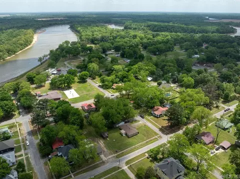 View/Area - 110 W Curran St, Des Arc, AR 72040 photo 3 of 8