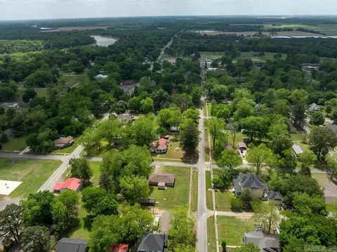 View/Area - 110 W Curran St, Des Arc, AR 72040 photo 4 of 8