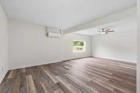 Living - 101 Martin Cir, Fort Smith, AR 72908 photo 4 of 6