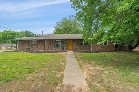 101 Martin Cir, Fort Smith, AR 72908