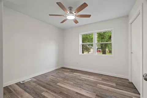 Bedroom - 101 Martin Cir, Fort Smith, AR 72908 photo 5 of 8