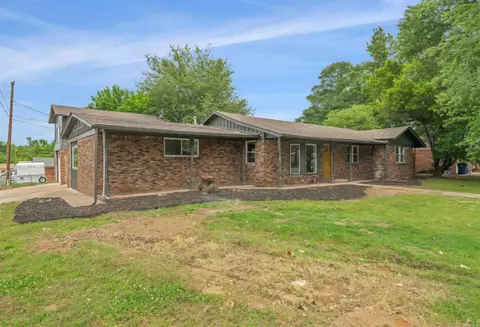 101 Martin Cir, Fort Smith, AR 72908