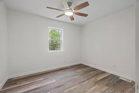Bedroom - 101 Martin Cir, Fort Smith, AR 72908 photo 3 of 8