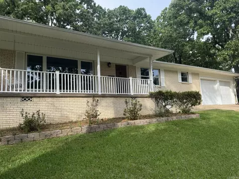 3731 Lakeshore Dr, North Little Rock, AR 72116