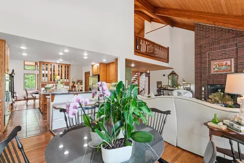 Dining - 750 Valhalla, Edgemont, AR 72044 photo 4 of 4