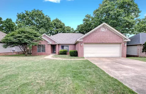 4100 Austin Lakes Cir, Sherwood, AR 72120