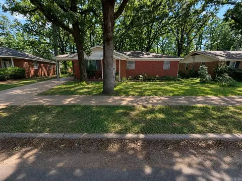 7305 L St, Little Rock, AR 72207