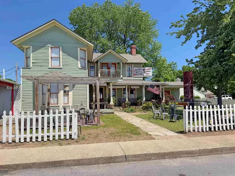 123 W Washington St, Mountain View, AR 72560