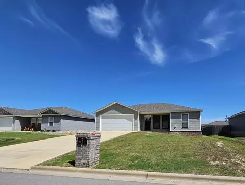 209 Formon Dr, Paragould, AR 72450