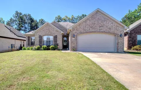 123 Nantucket Loop, Maumelle, AR 72113