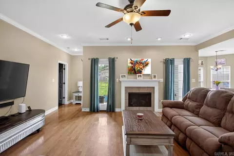 4458 S Aaronfield Cir, Benton, AR 72015 photo 6